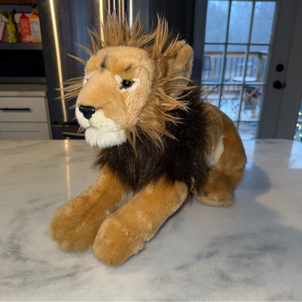 Magnussen Home Plush Stuffed Animal-Realistic Lion-18" Long